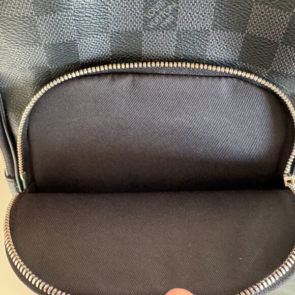 Louis Vuitton Avenue Slingbag – Damier Graphite Canvas (Like New) - Picture 12 of 14